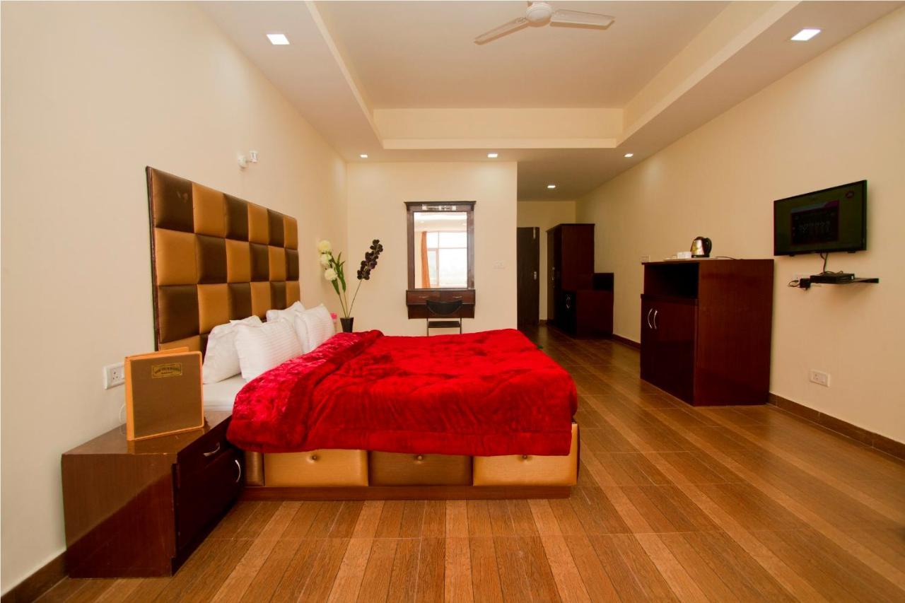 Adb Rooms Snow Touch Resort มะนาลี ภายนอก รูปภาพ