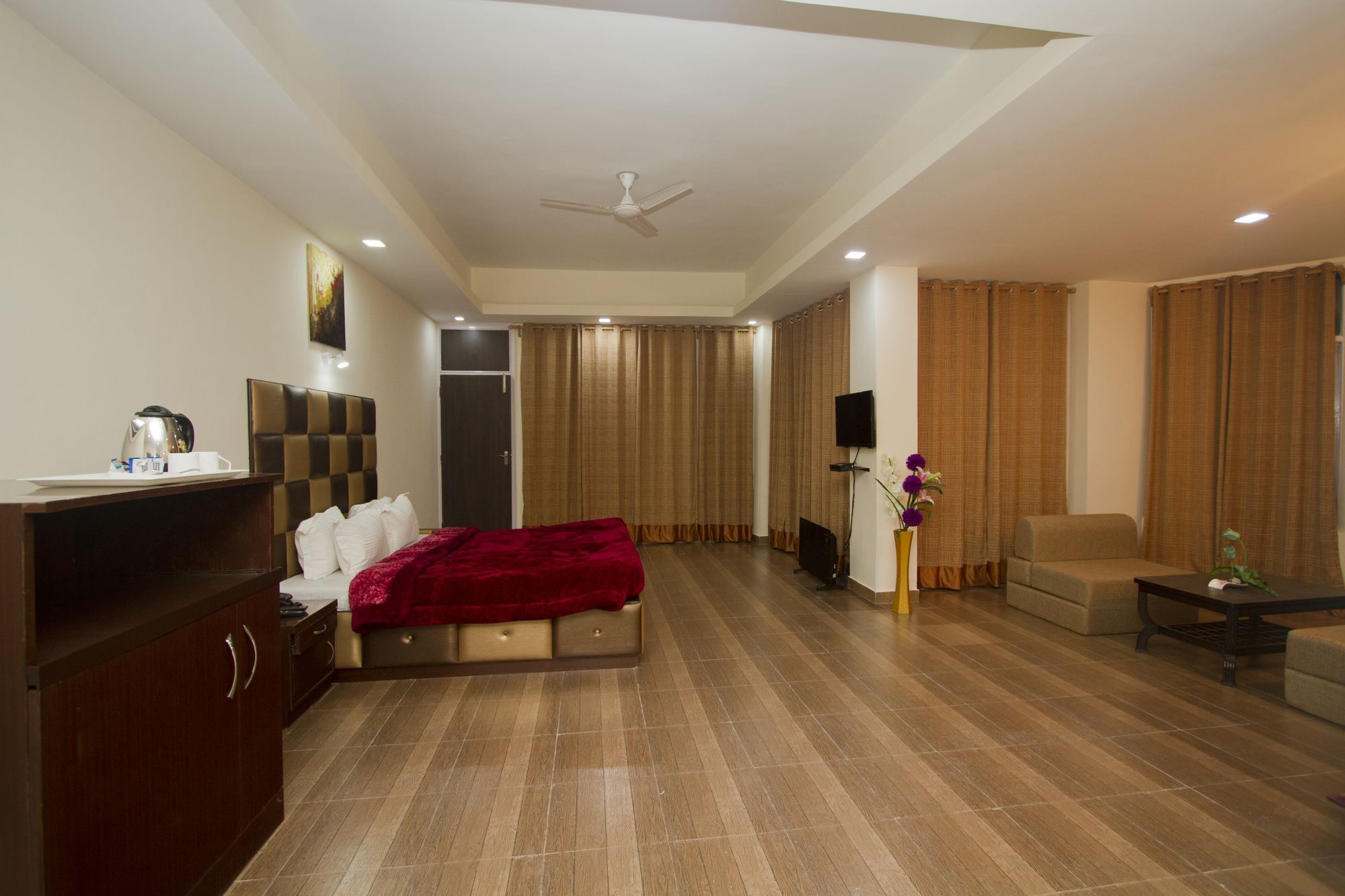 Adb Rooms Snow Touch Resort มะนาลี ภายนอก รูปภาพ