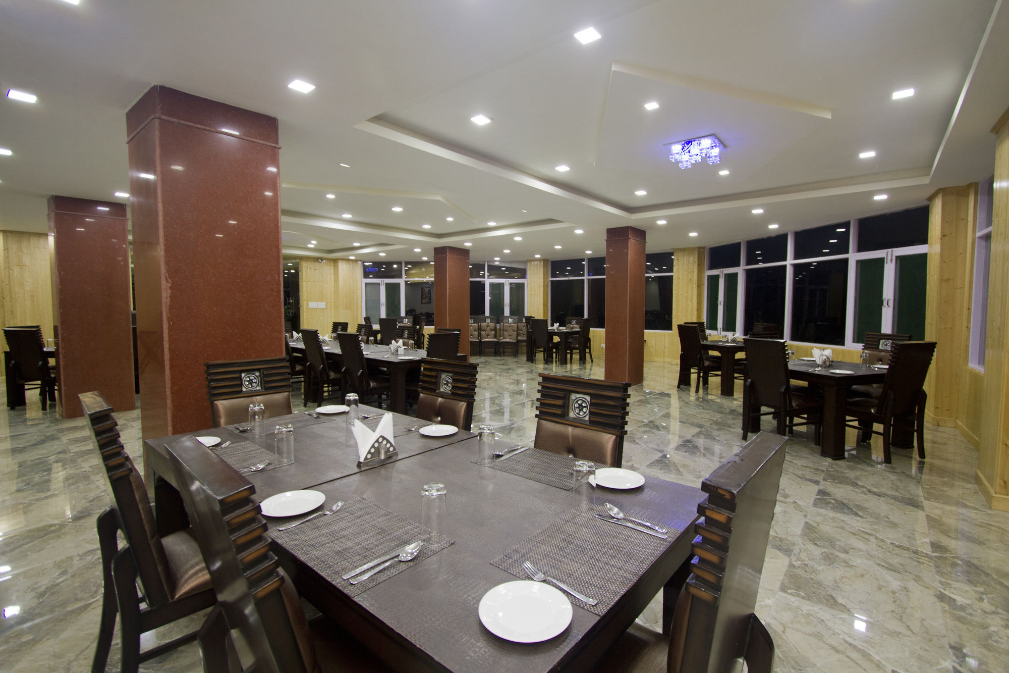 Adb Rooms Snow Touch Resort มะนาลี ภายนอก รูปภาพ
