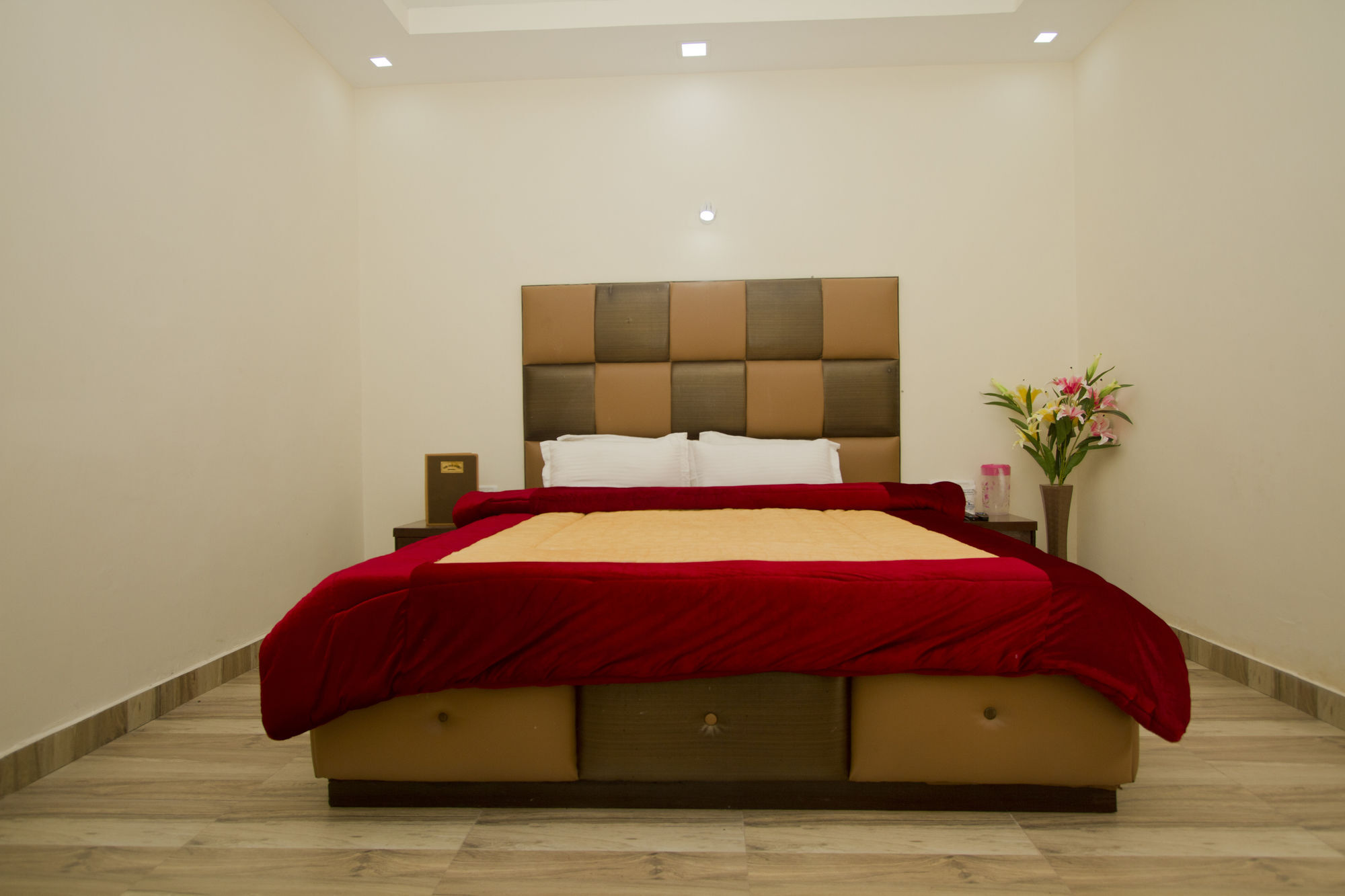 Adb Rooms Snow Touch Resort มะนาลี ภายนอก รูปภาพ