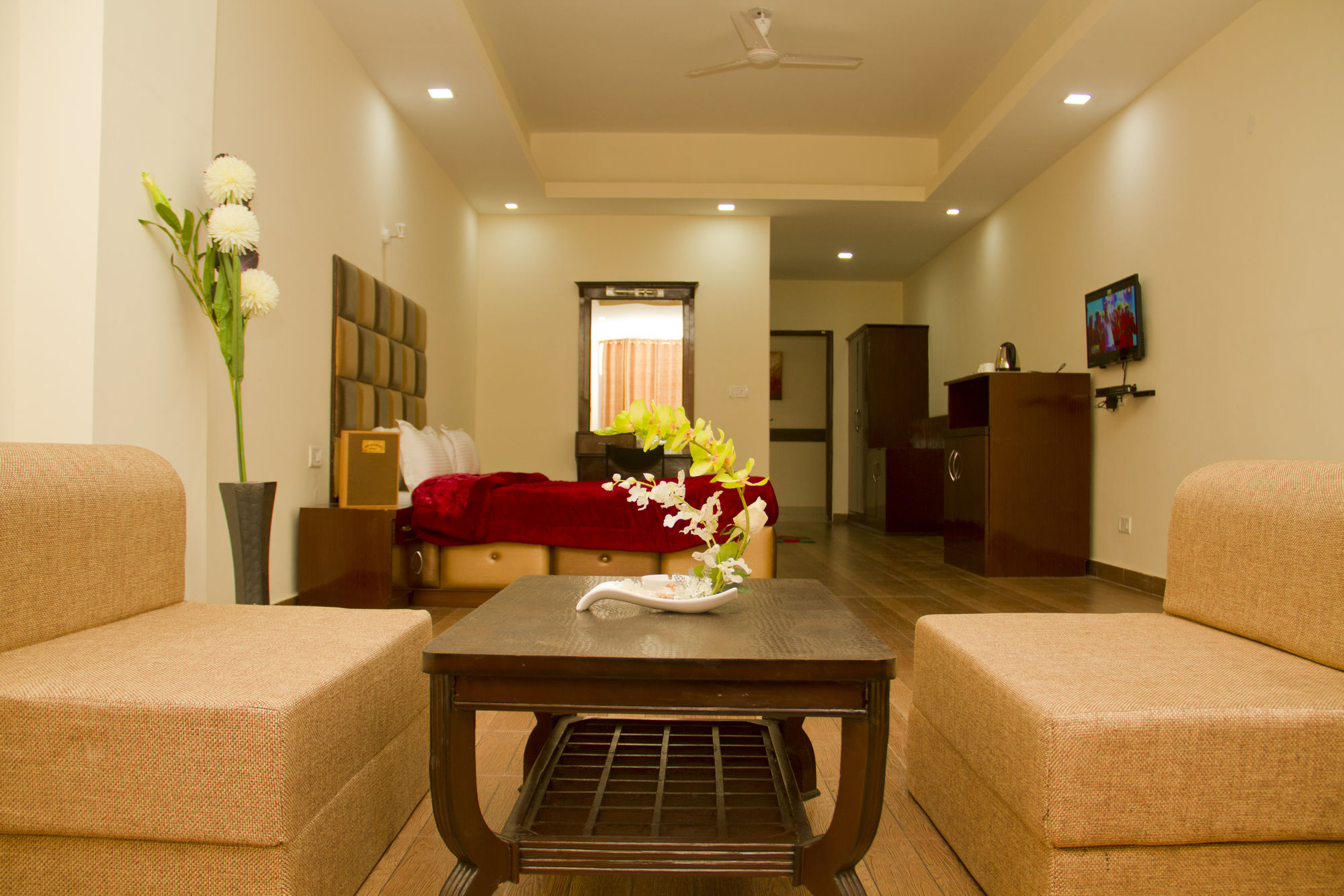 Adb Rooms Snow Touch Resort มะนาลี ภายนอก รูปภาพ